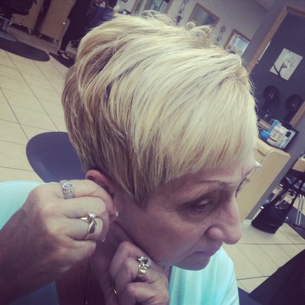 Short blonde balayage hair